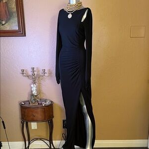 Karen Mullen Ruched Sophisticated Black Long Sleeve Gown.  Sz 8
